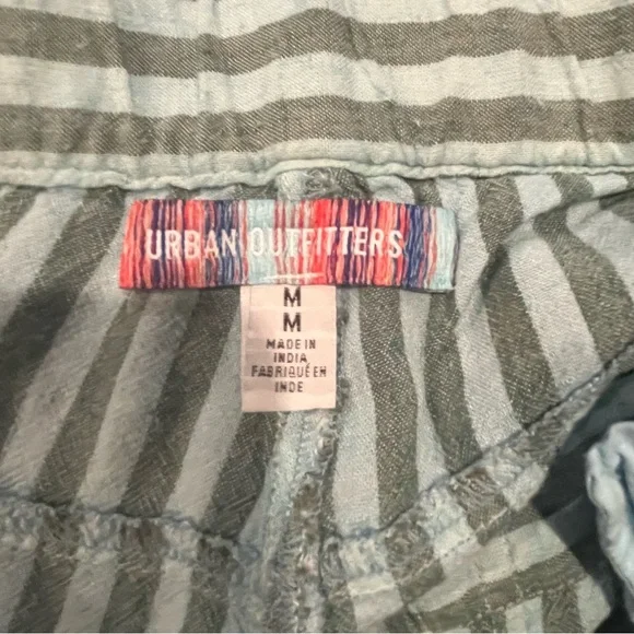 Urban Outfitters Striped Cargo Pants. Women’s size medium - Picture 7 of 7